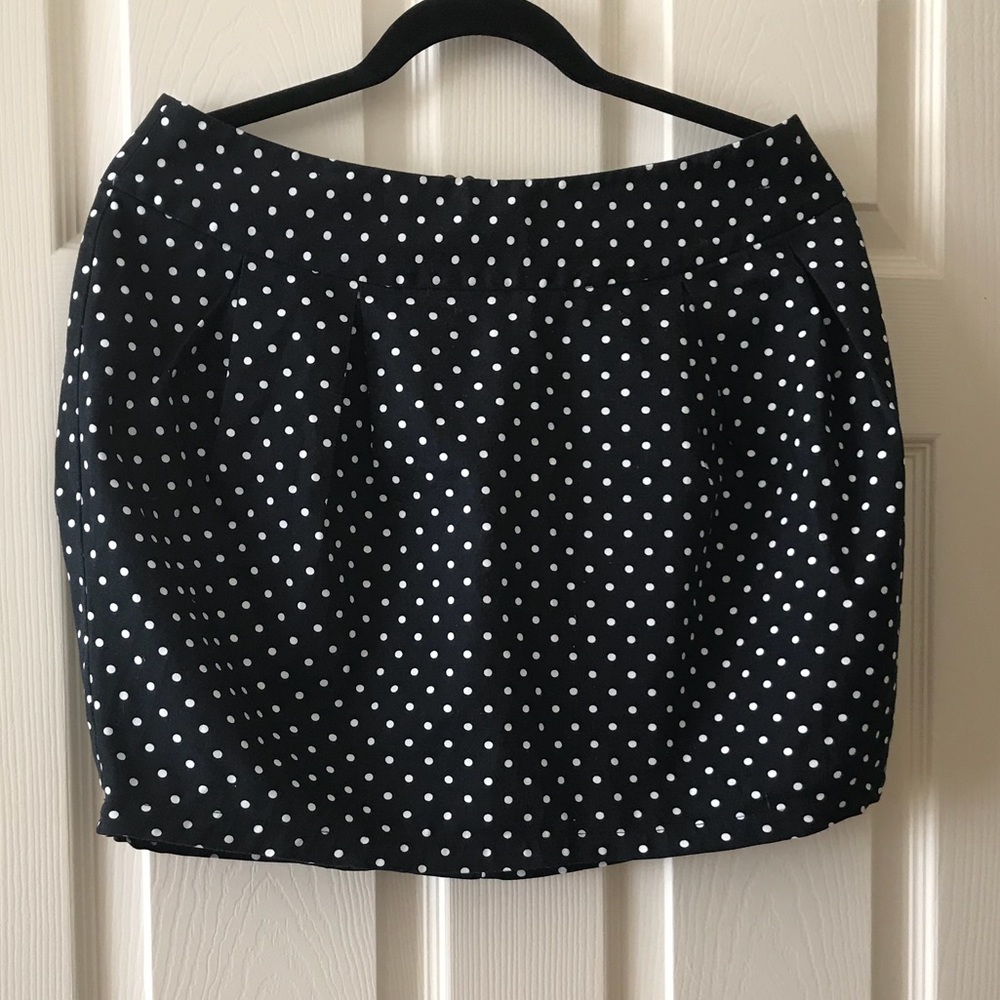 3/20 elegant mini skirt euro size 14 US size 10